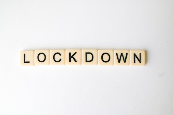 Toespraak Rutte: algehele lockdown Toespraak Rutte: algehele lockdown
